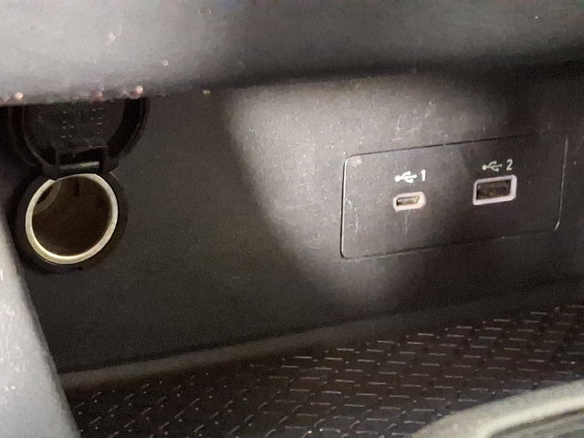 Used 2022 Nissan Pathfinder SV AWD/4WD image 26