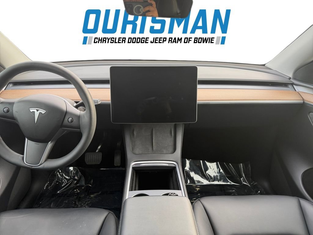 Used 2023 Tesla Model Y Long Range image 10