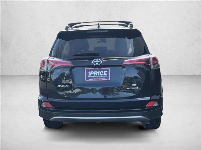 Used 2018 Toyota RAV4 SE AWD/4WD image 6
