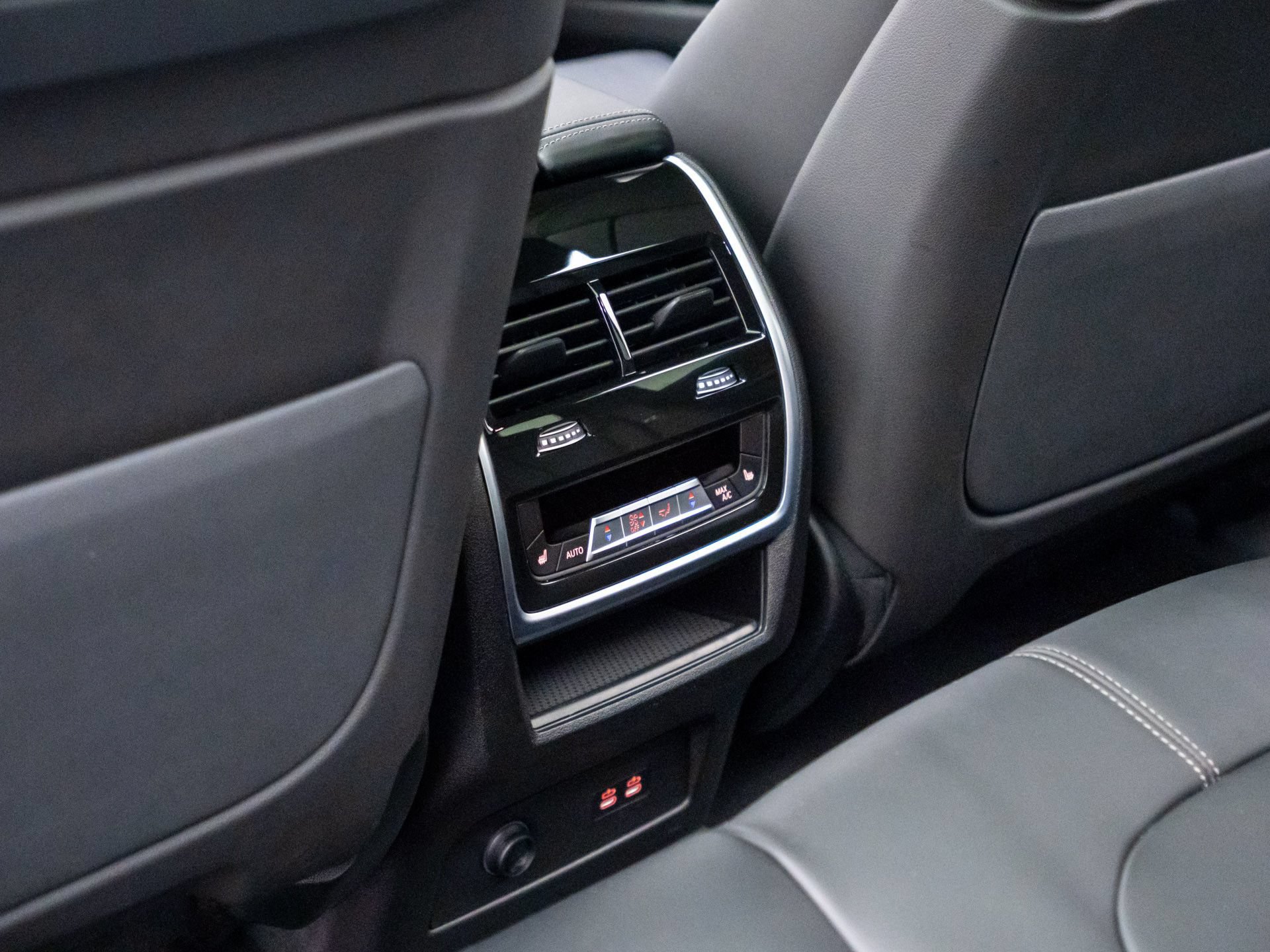 Certified 2026 BMW X5 M60i AWD/4WD image 19
