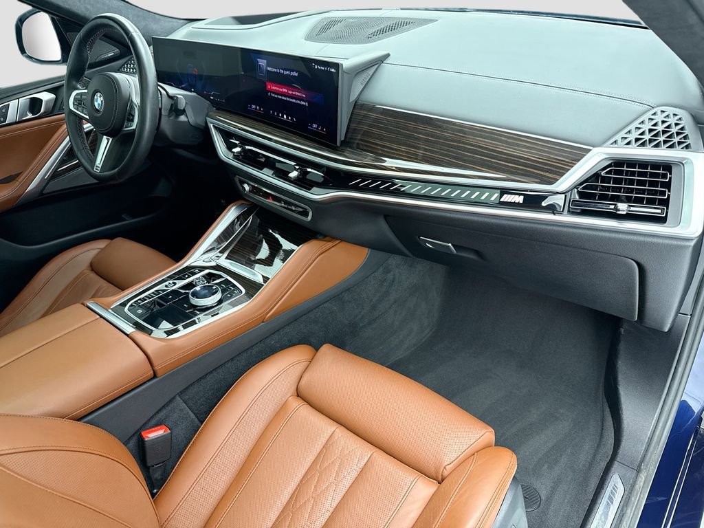 Certified 2024 BMW X6 M60i w/ Dynamic Handling Package AWD/4WD image 16