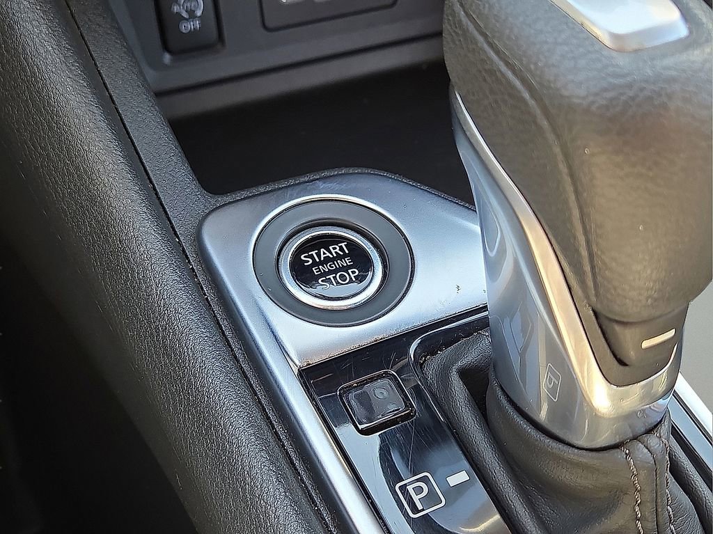 Used 2025 Nissan Sentra SV image 31