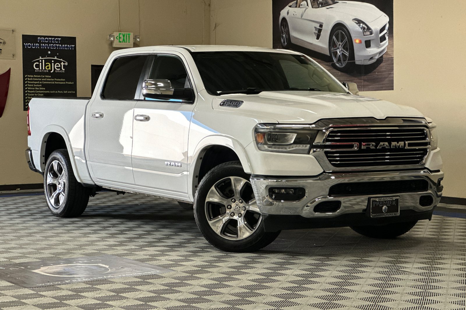 Used 2021 RAM 1500 Laramie AWD/4WD image 2