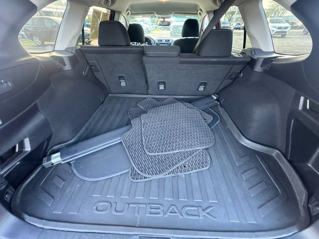 Used 2015 Subaru Outback 2.5i Premium AWD/4WD image 6