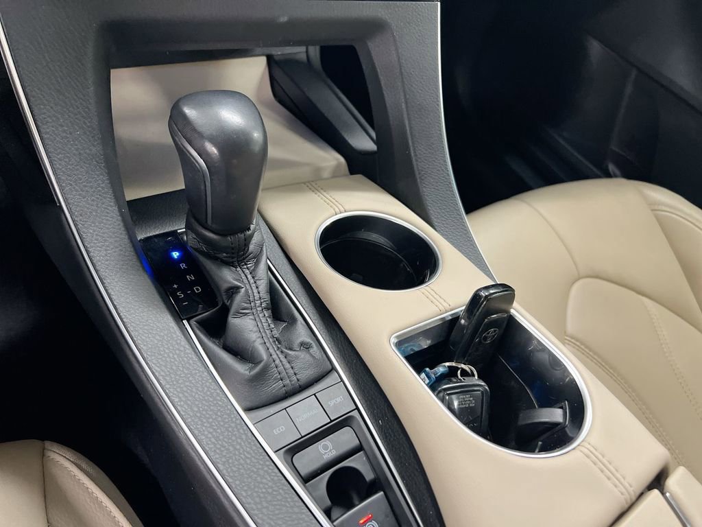 Used 2020 Toyota Avalon XLE w/ Carpet Mat Package FWD image 17