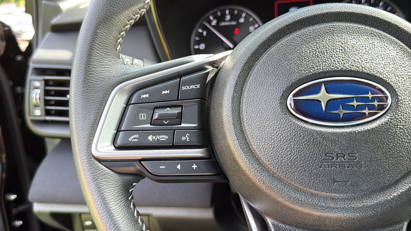 Certified 2025 Subaru Legacy Premium AWD/4WD image 14