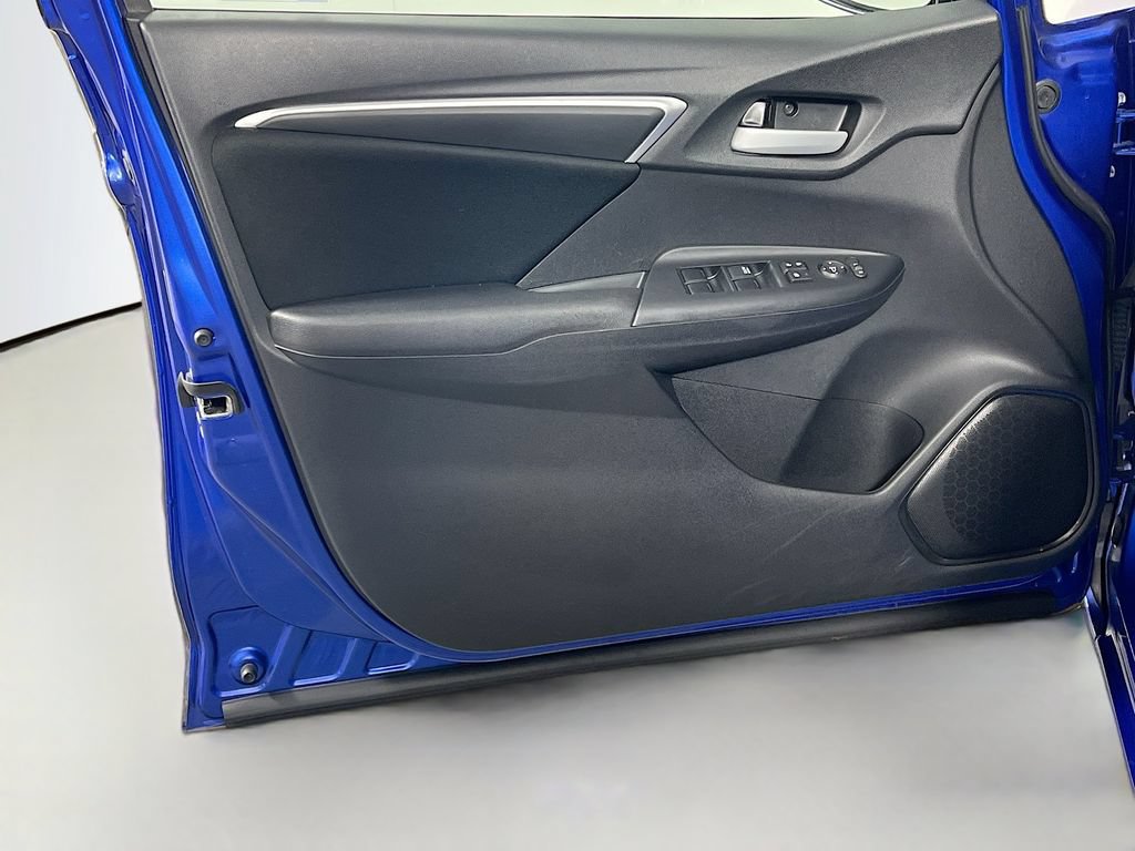 Used 2018 Honda Fit LX image 17