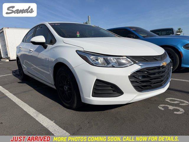 Used 2019 Chevrolet Cruze LS FWD image 1