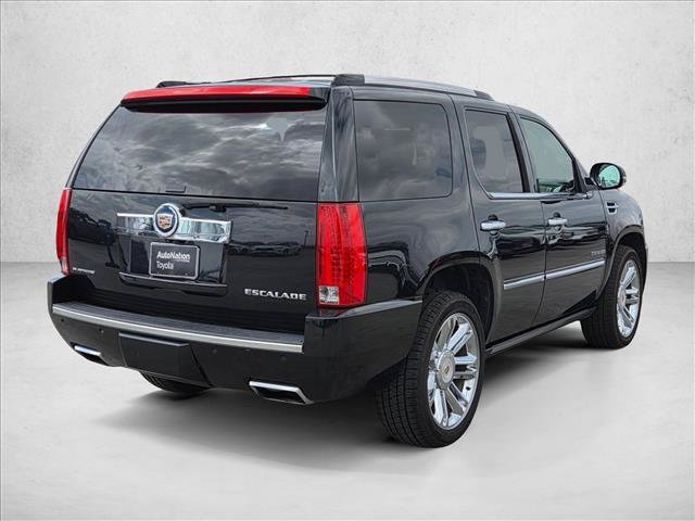 Used 2013 Cadillac Escalade Platinum AWD/4WD image 5