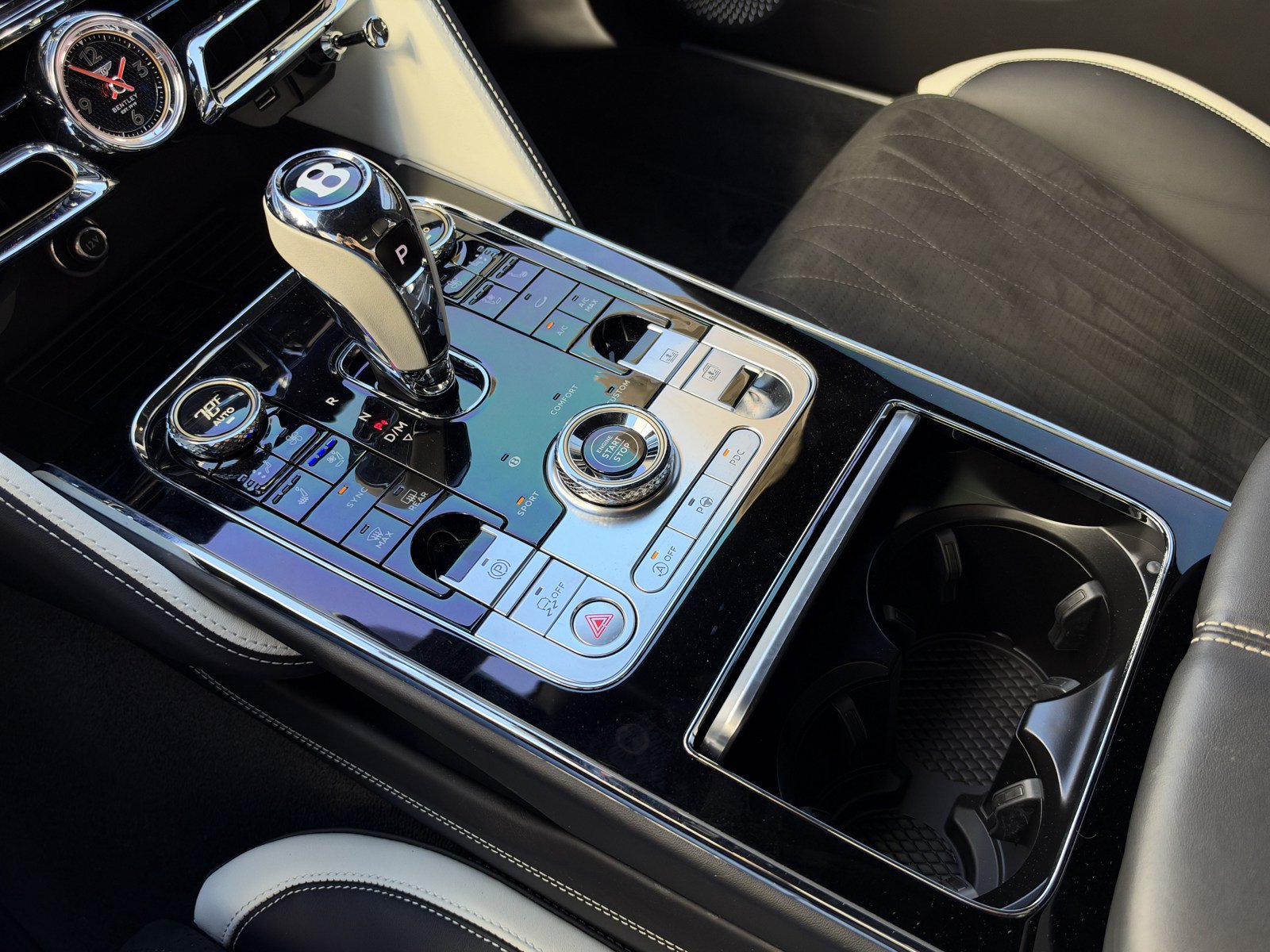 Certified 2023 Bentley Flying Spur W12 AWD/4WD image 31