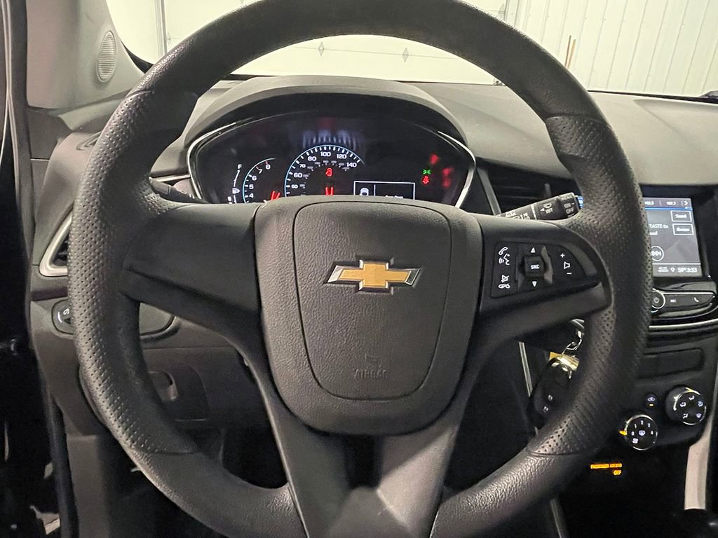 Used 2019 Chevrolet Trax LS image 31