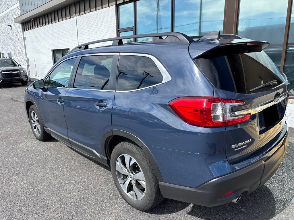 Used 2023 Subaru Ascent Premium w/ Convenience Package AWD/4WD image 5