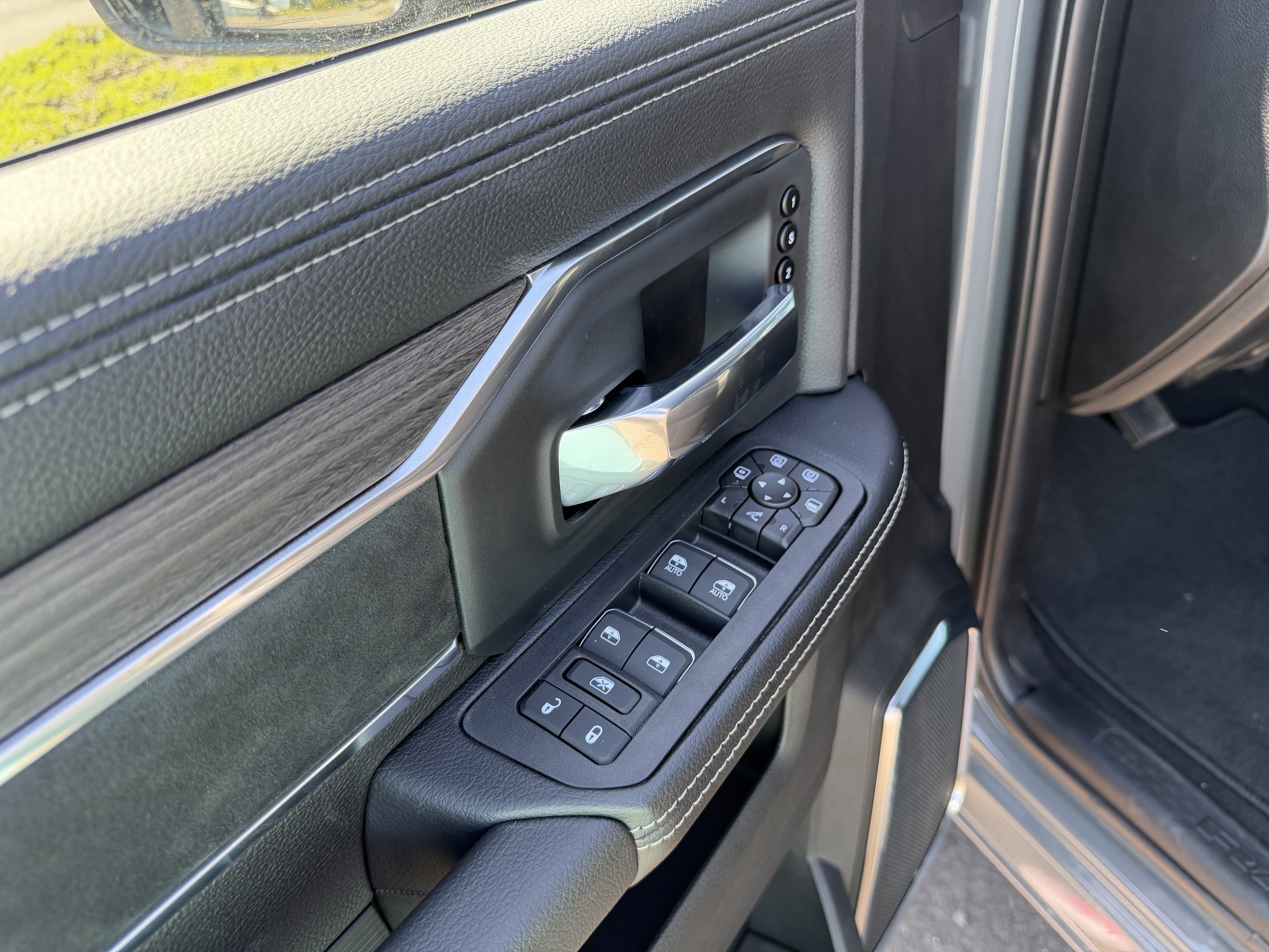 New 2026 RAM 3500 Laramie w/ Night Edition AWD/4WD image 14