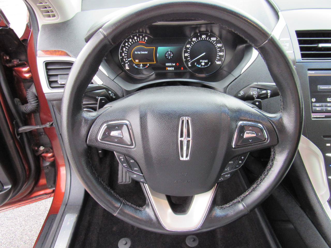 Used 2016 Lincoln MKZ AWD image 15