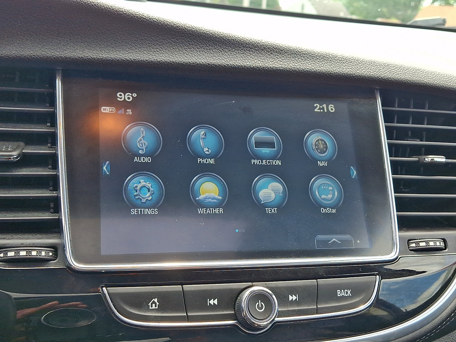 Used 2019 Buick Encore Essence AWD/4WD image 27