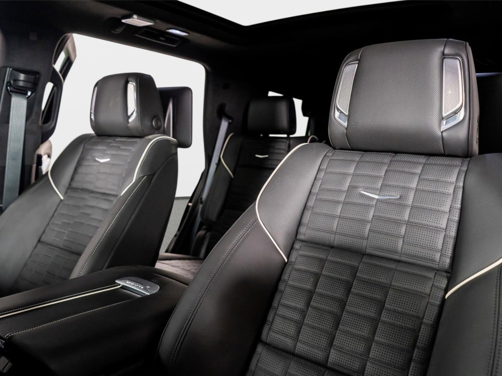 Used 2026 Cadillac Escalade V w/ LPO, Floor Liner Package image 3