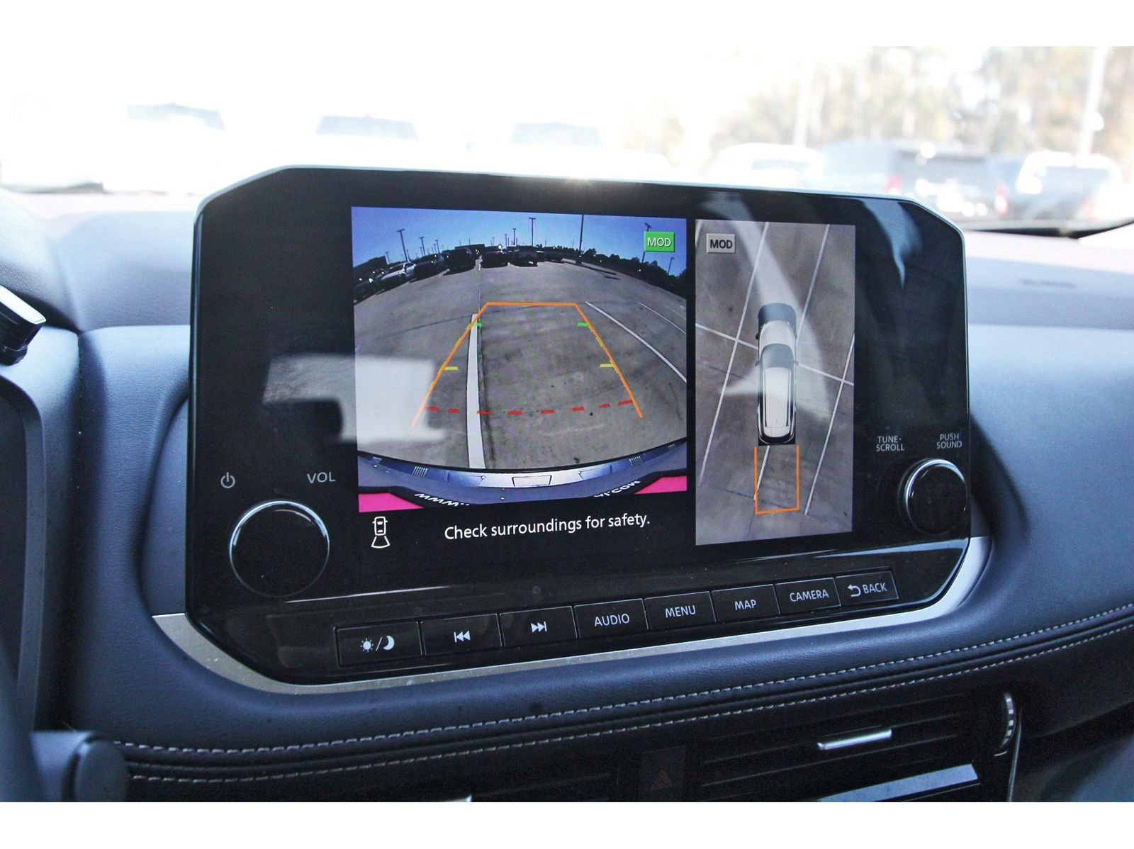 Used 2023 Nissan Rogue SL w/ SL Premium Package image 22