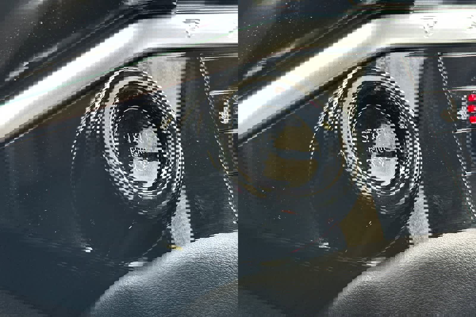 New 2026 Nissan Pathfinder SL image 23