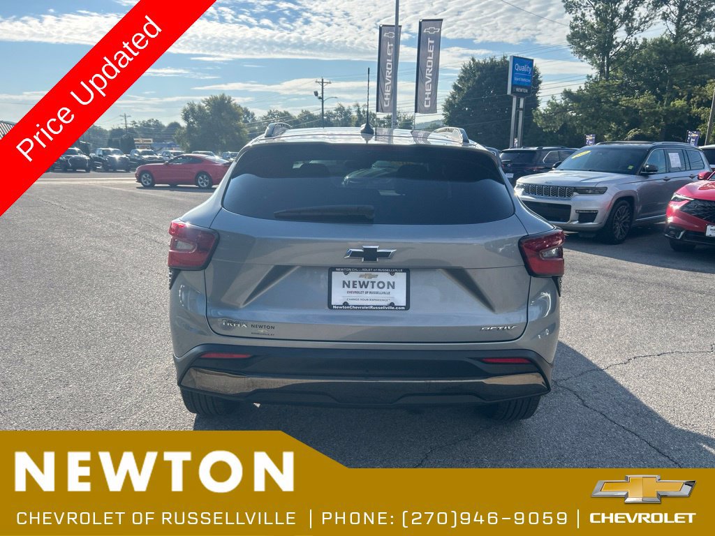 Used 2024 Chevrolet Trax ACTIV w/ Driver Confidence Package FWD image 37