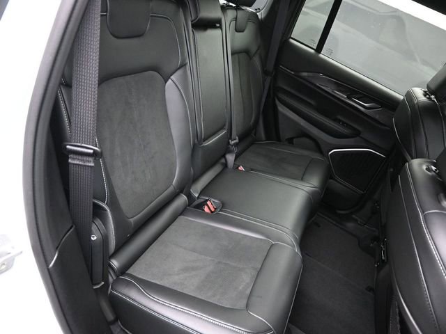 Used 2022 Jeep Grand Cherokee Altitude image 38