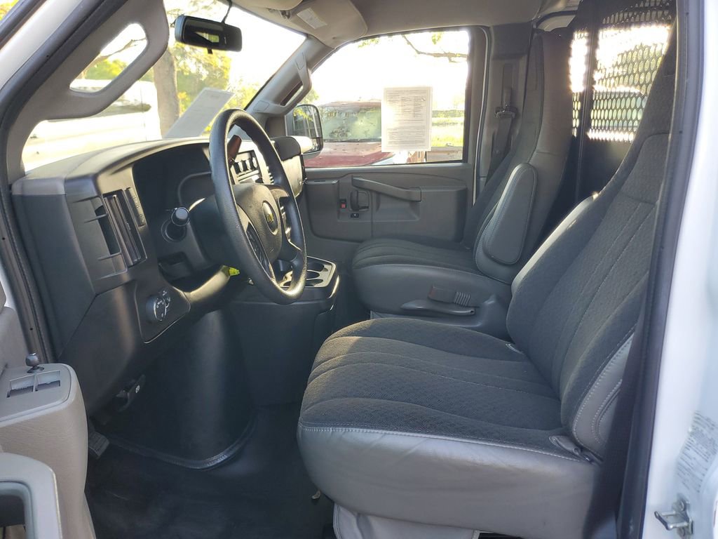 Used 2024 Chevrolet Express 2500 w/ Driver Convenience Package RWD image 13