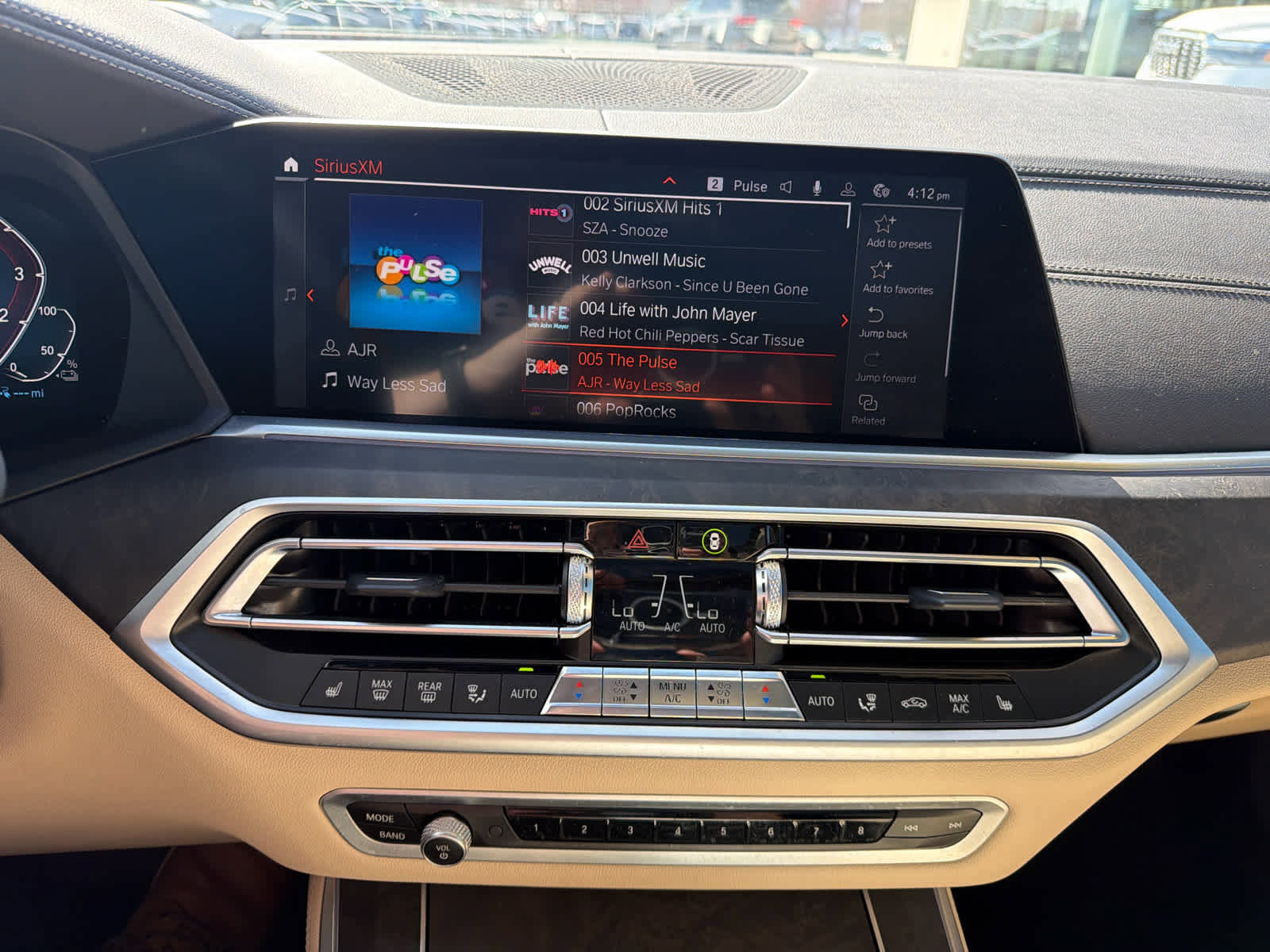 Used 2022 BMW X5 xDrive45e w/ Premium Package image 25