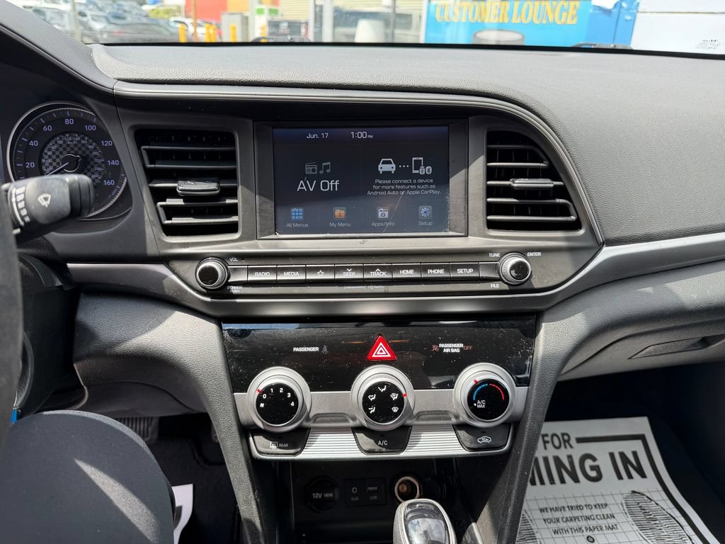 Used 2019 Hyundai Elantra SEL w/ Cargo Package FWD image 17