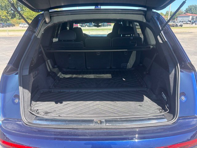 Used 2021 Audi SQ7 Premium Plus w/ Executive Package AWD/4WD image 19