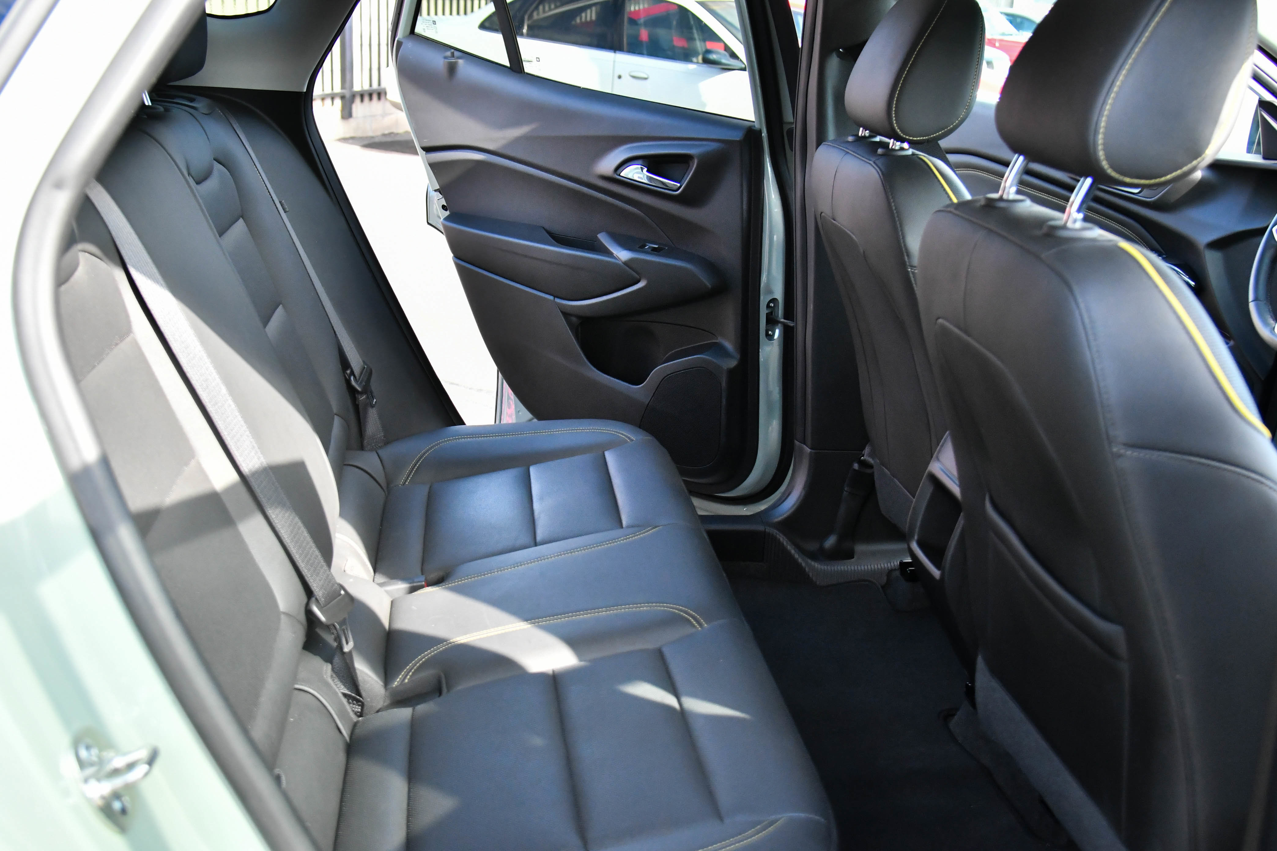 Used 2025 Chevrolet Trax ACTIV w/ Driver Confidence Package image 40