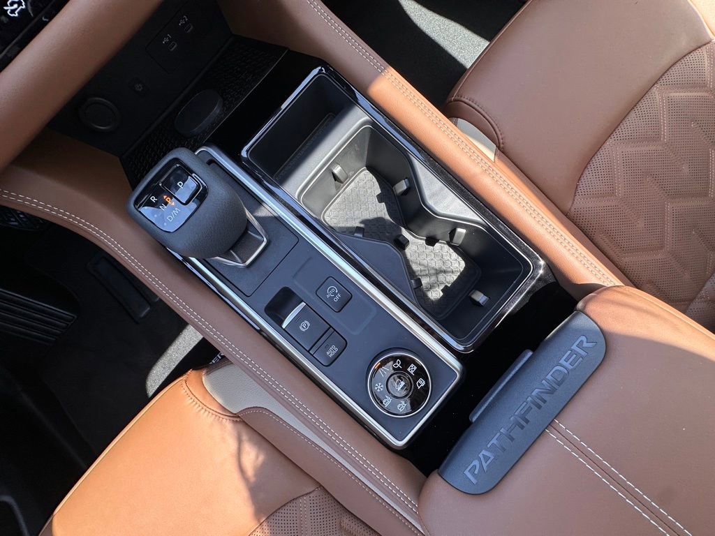 New 2026 Nissan Pathfinder Platinum AWD/4WD image 25