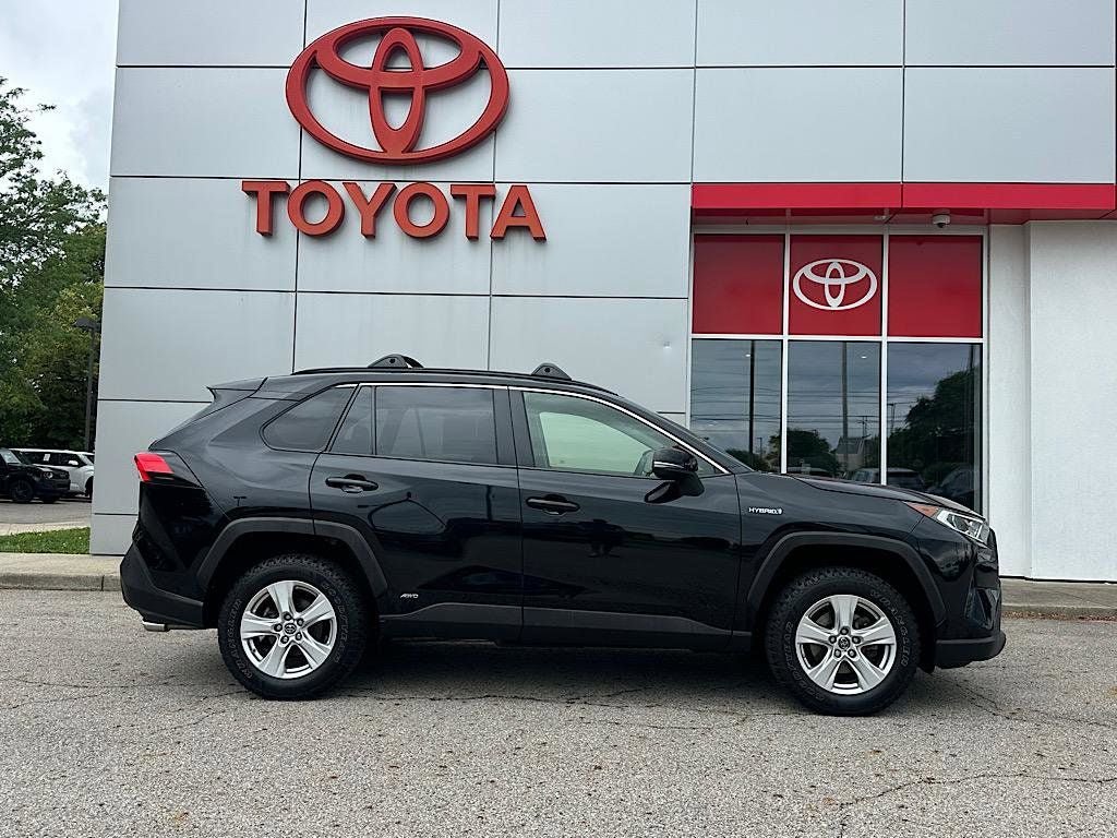 Certified 2019 Toyota RAV4 XLE w/ Convenience Package AWD/4WD image 6