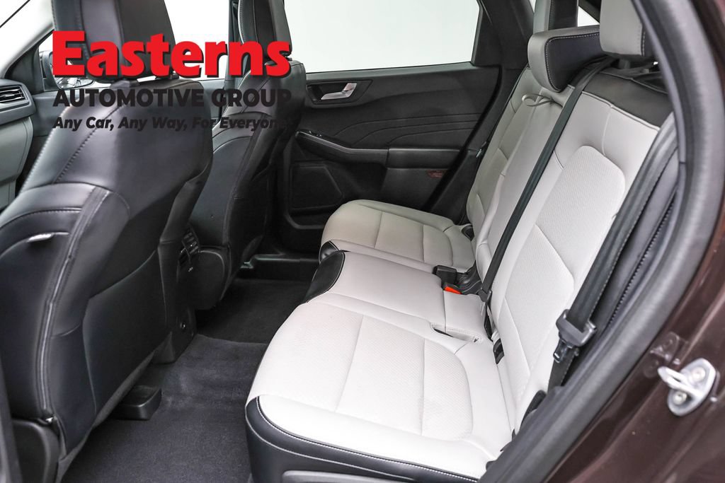 Used 2023 Ford Escape SE FWD image 20