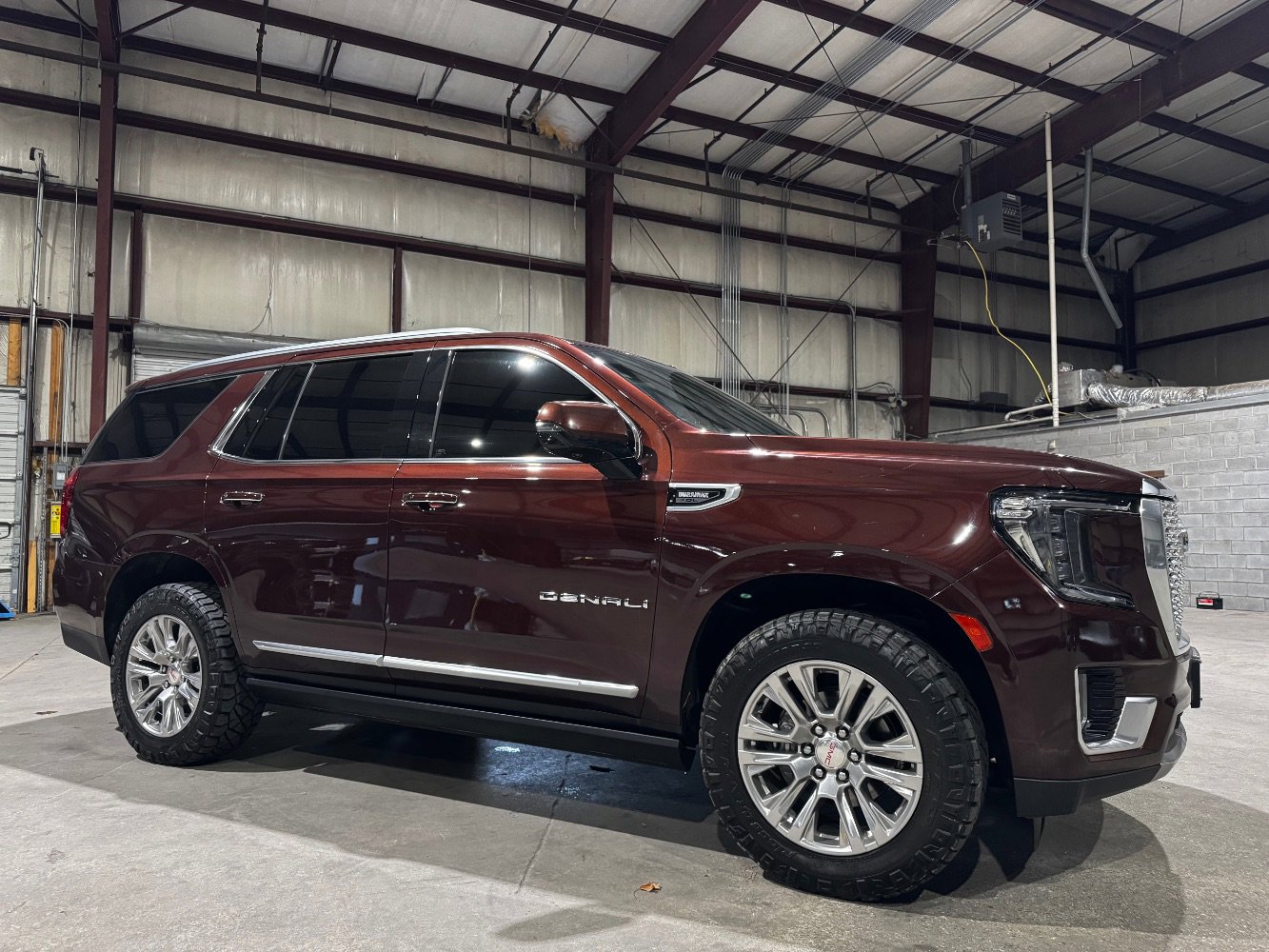 Used 2022 GMC Yukon Denali image 3