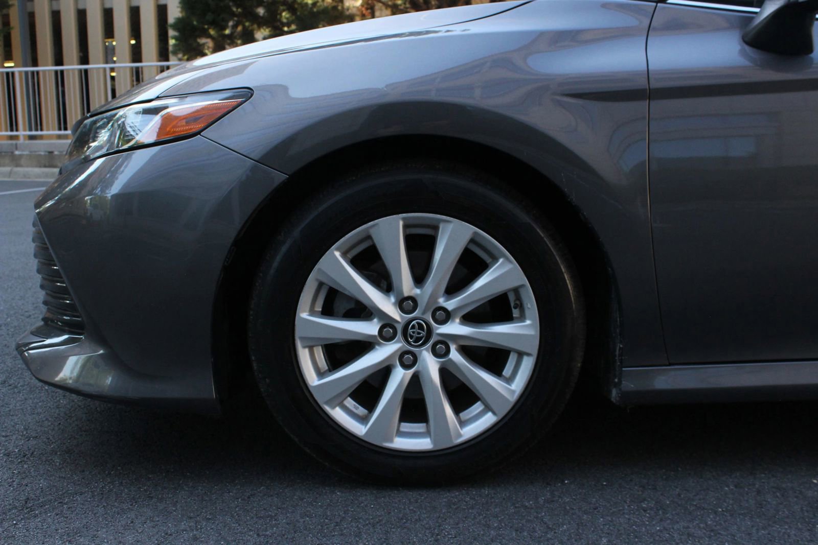 Used 2019 Toyota Camry LE FWD image 11