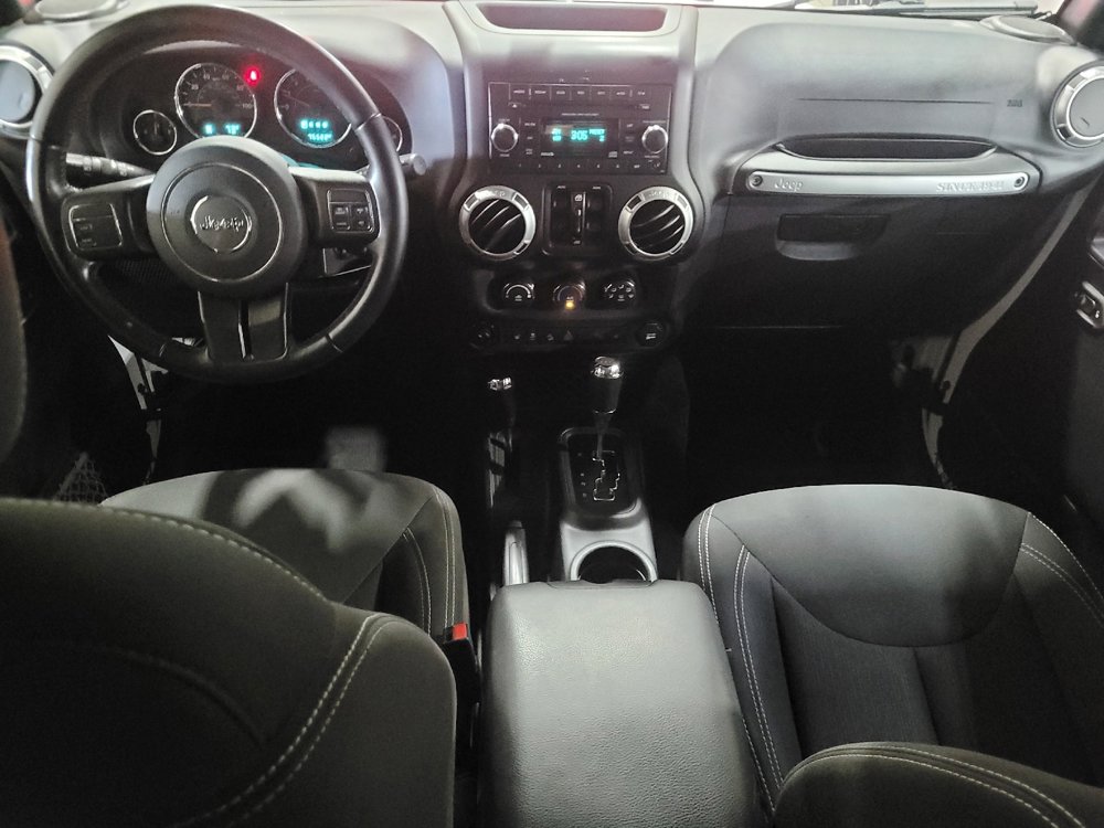 Used 2017 Jeep Wrangler Unlimited Sahara image 22