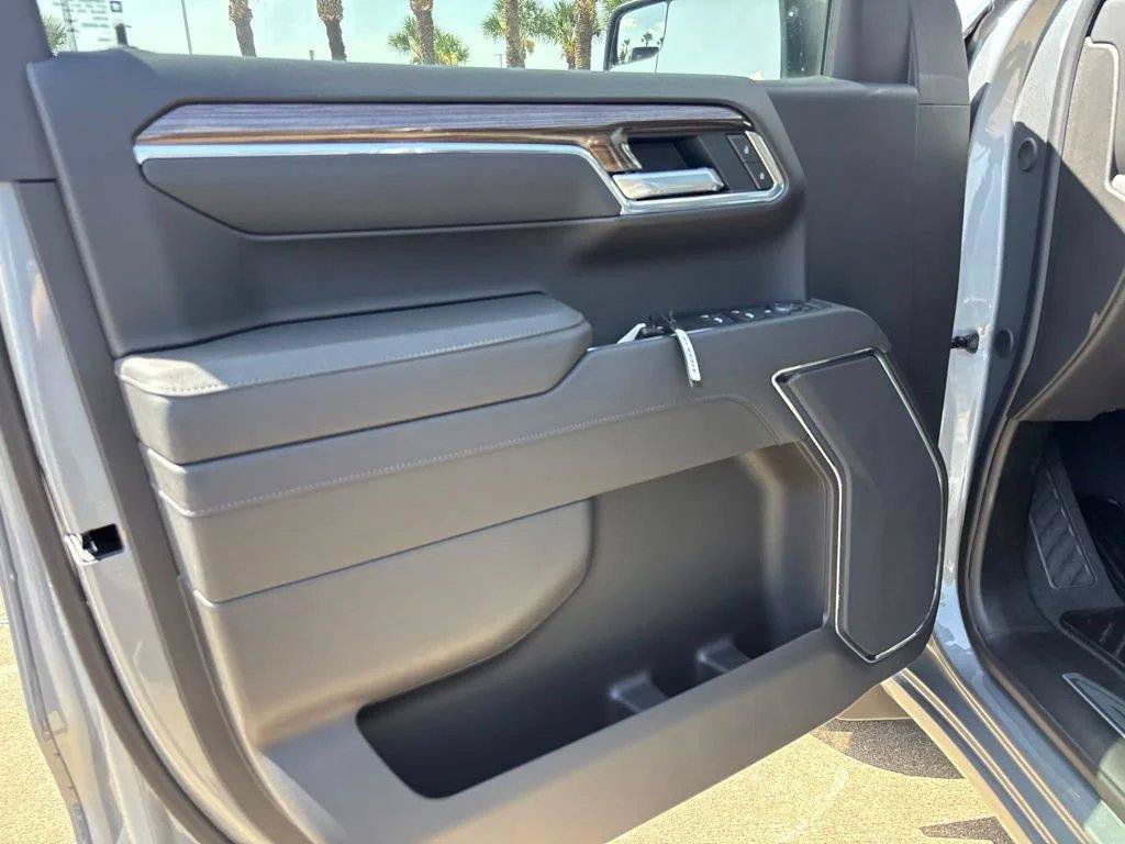 New 2026 Chevrolet Silverado 1500 LT RWD image 18