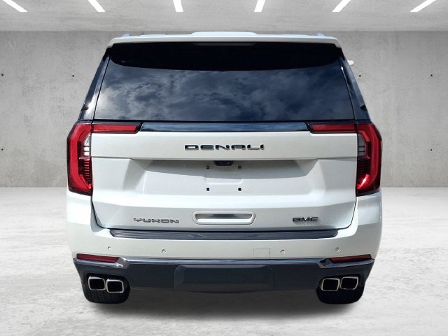 Used 2025 GMC Yukon Denali Ultimate AWD/4WD image 19
