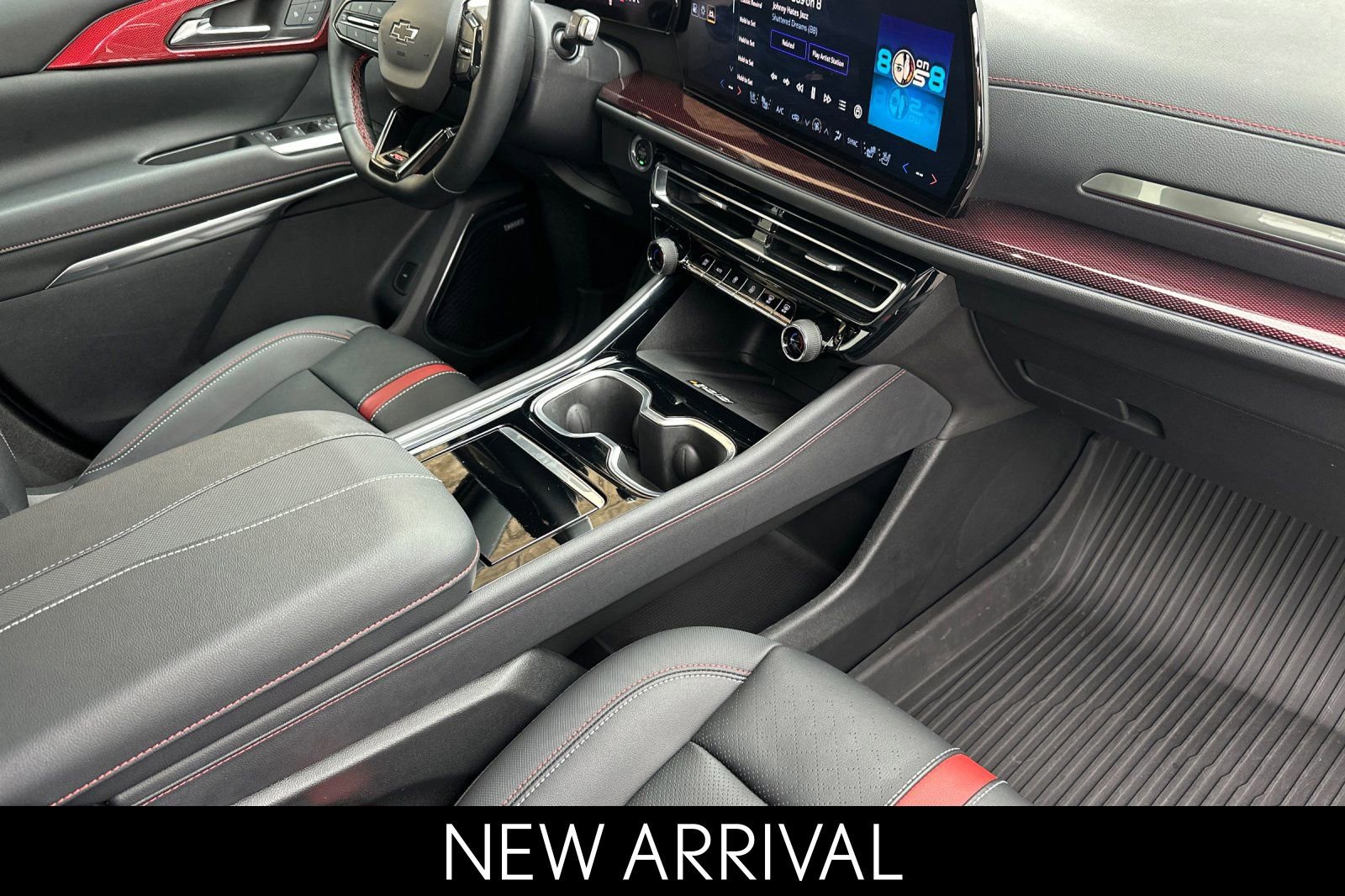 Used 2024 Chevrolet Traverse RS w/ LPO, Floor Liner Package image 20