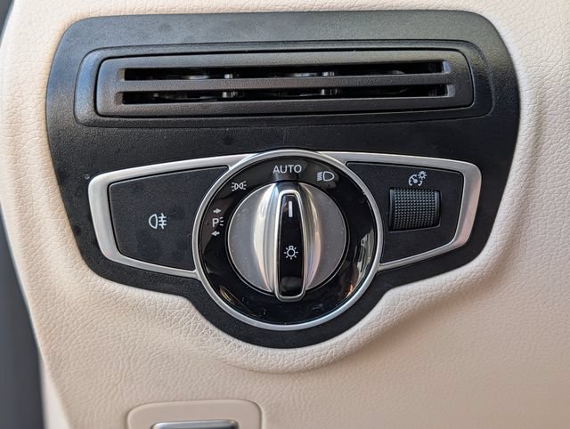 Used 2016 Mercedes-Benz GLC 300 image 33