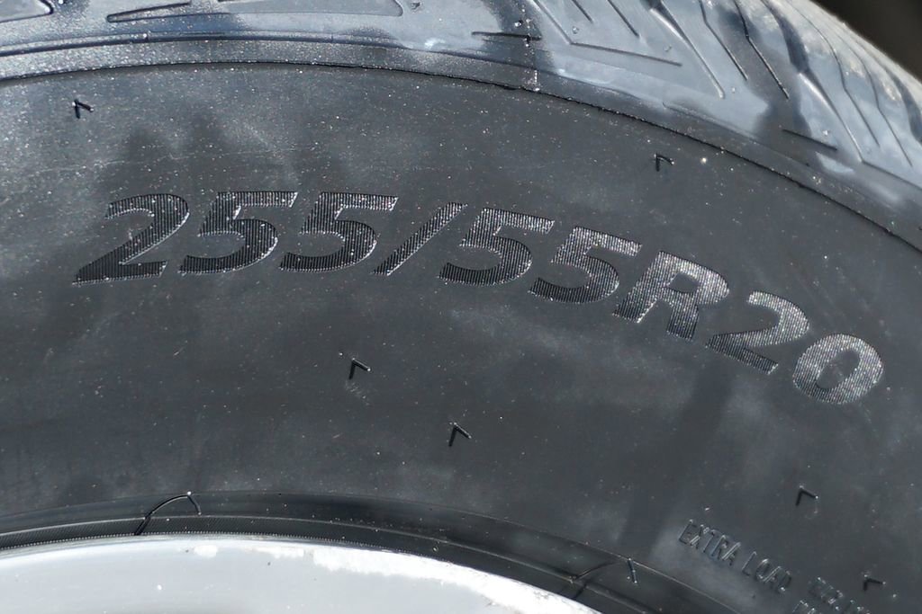 Used 2017 Ford Explorer XLT w/ Equipment Group 201A image 41