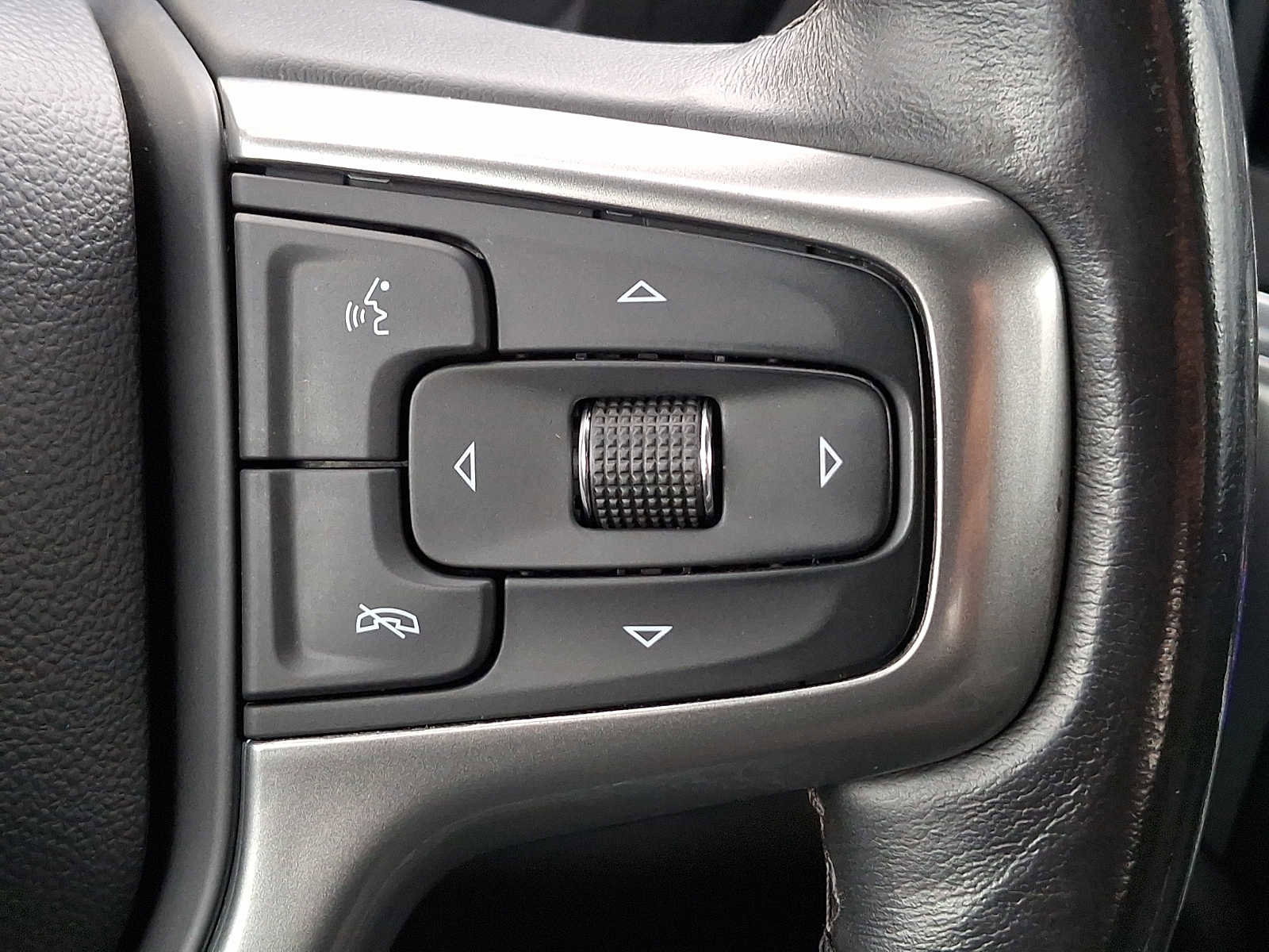 Used 2023 Chevrolet Silverado 2500 LT w/ Convenience Package image 21