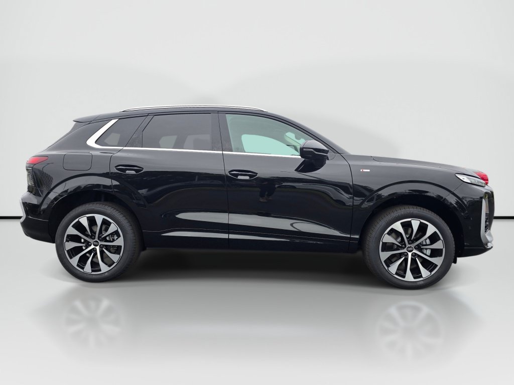 New 2026 Audi Q3 quattro 2.0T AWD/4WD image 7