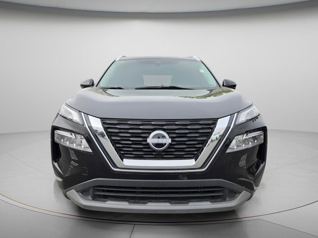 Used 2022 Nissan Rogue SV w/ SV Premium Package image 4