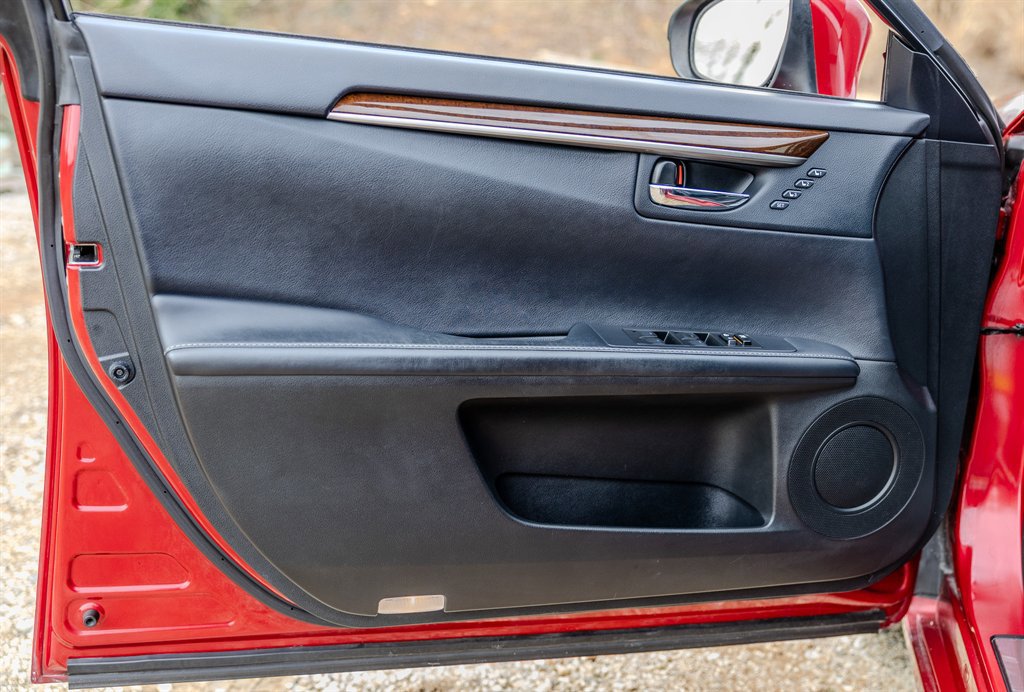 Used 2013 Lexus ES 350 w/ Premium Pkg image 28