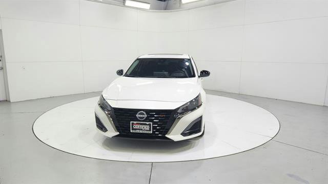 Certified 2025 Nissan Altima 2.5 SR w/ SR Premium Package FWD image 2