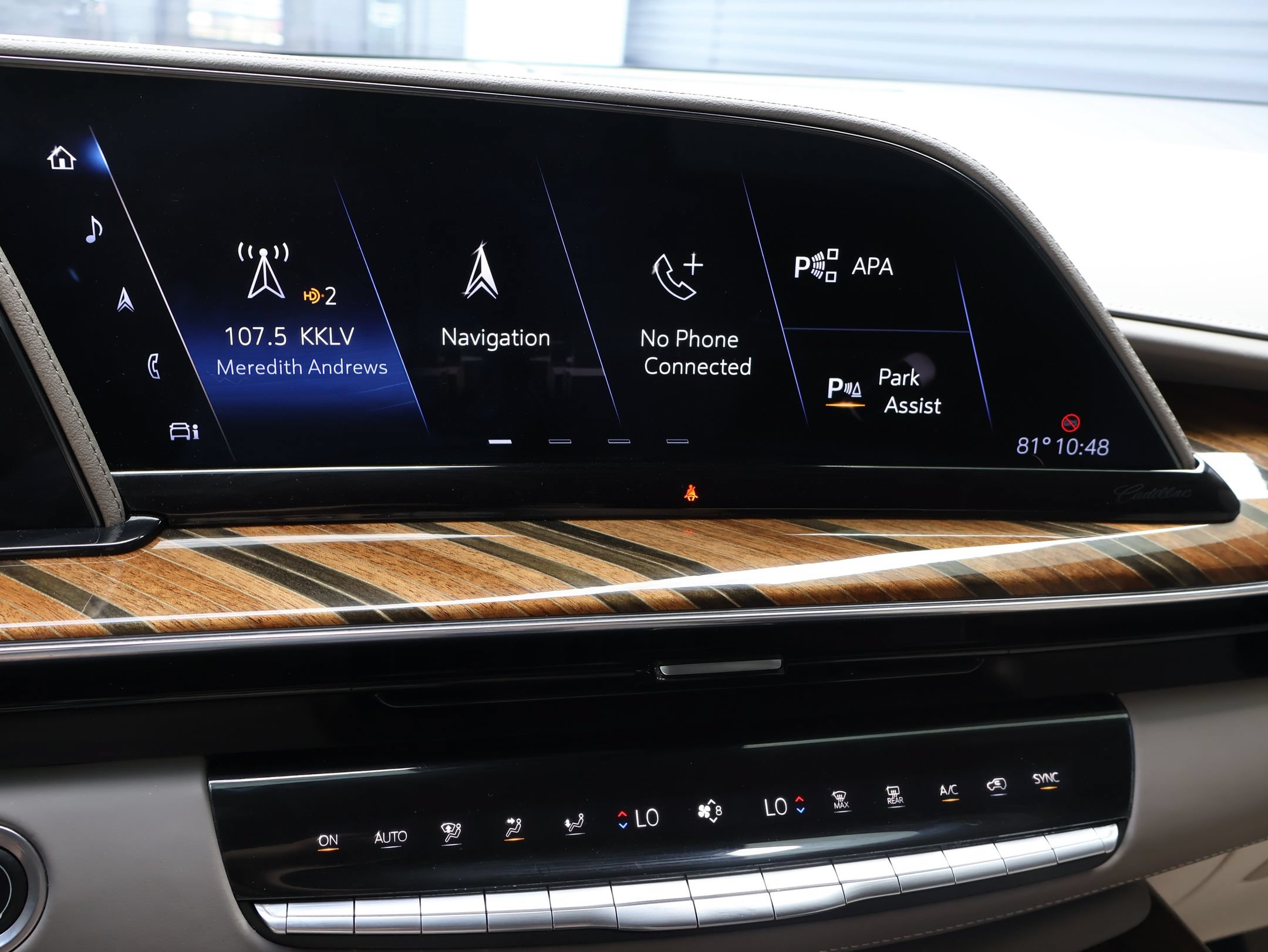Used 2022 Cadillac Escalade Sport Platinum AWD/4WD image 19