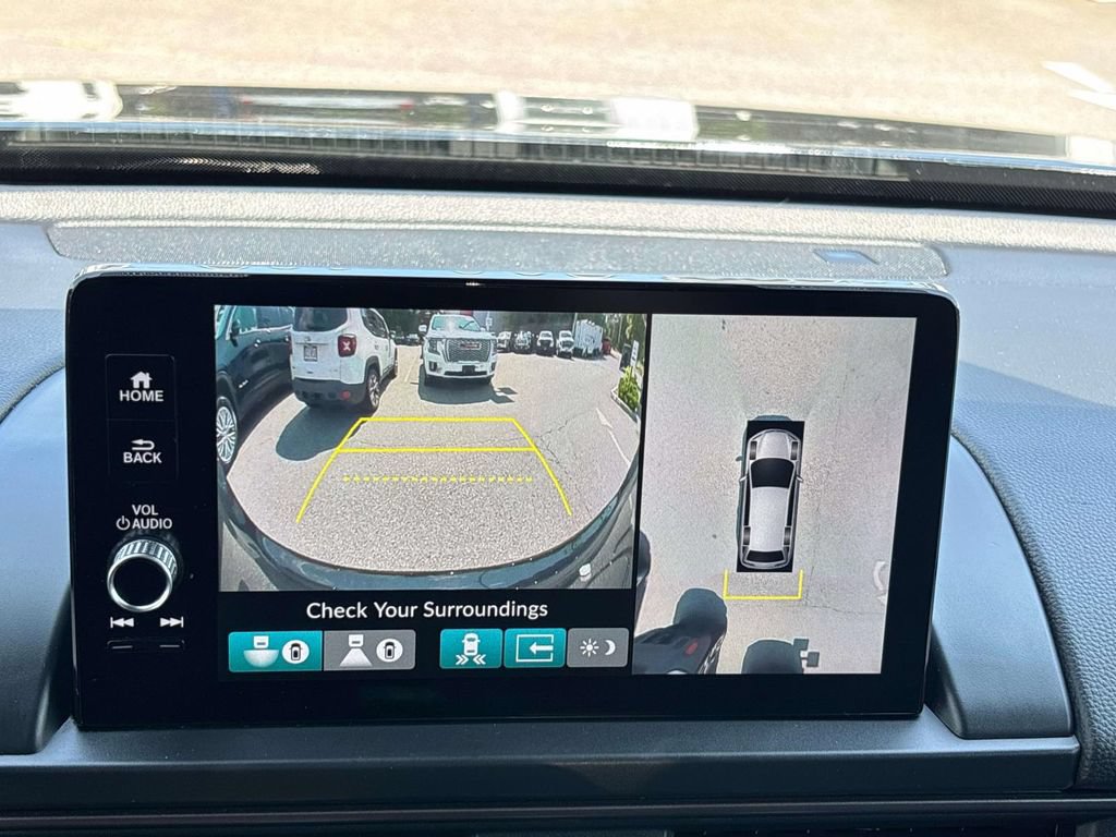 Used 2025 Honda Pilot TrailSport image 31