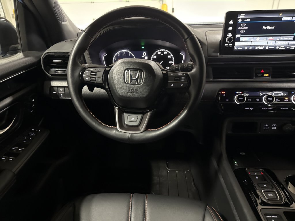 Used 2024 Honda Pilot TrailSport image 11