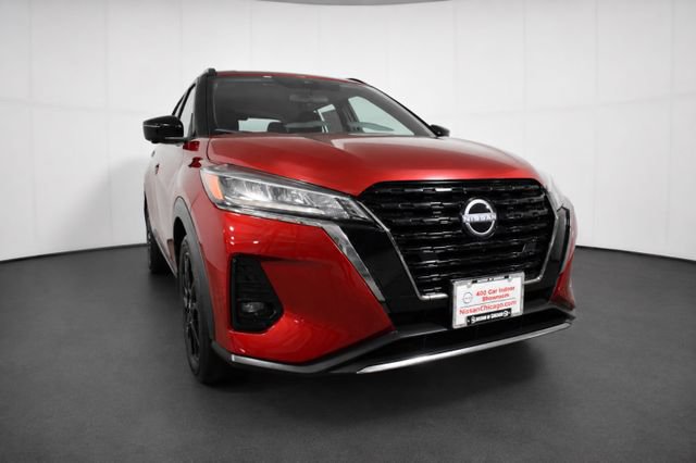 Used 2022 Nissan Kicks SR FWD image 3