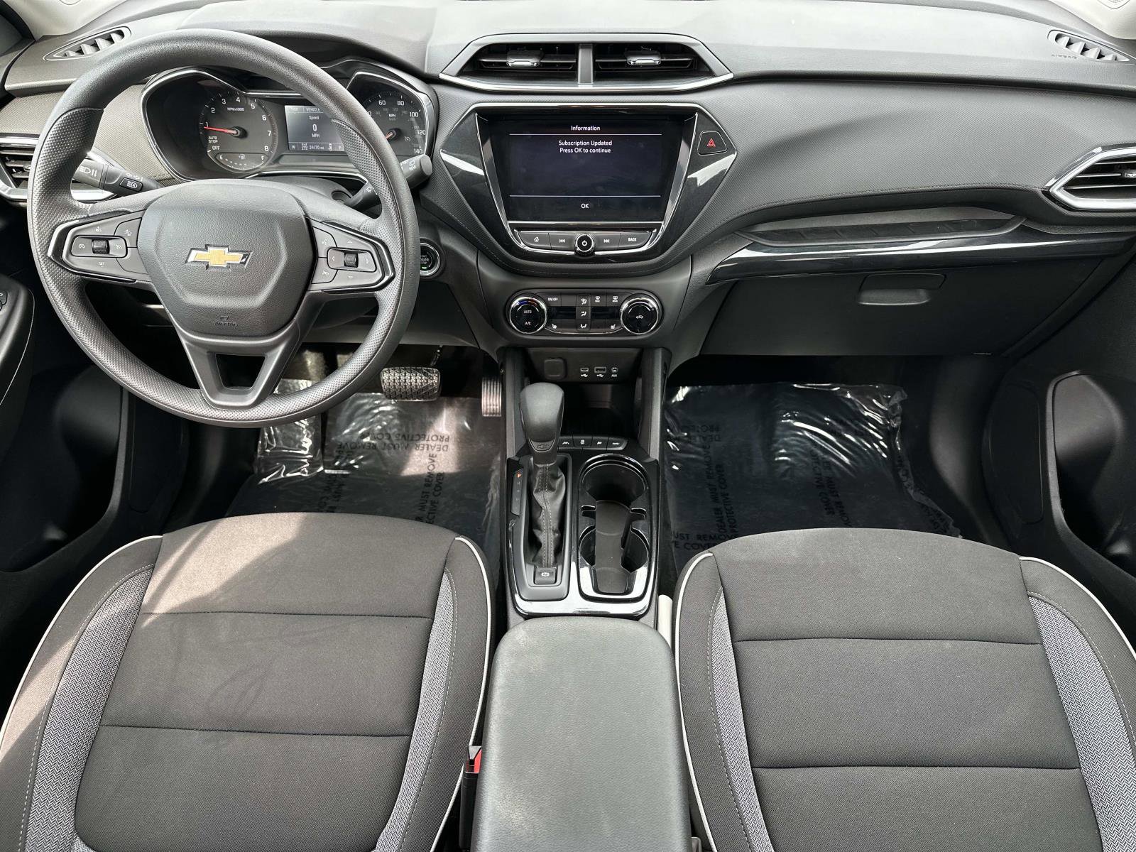 Certified 2023 Chevrolet TrailBlazer LT w/ Convenience Package AWD/4WD image 12